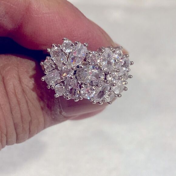 Cubic Zirconia Cocktail Ring 925 Sterling Silver Band Sz 6 NWOT Gorgeo… - Picture 5 of 5